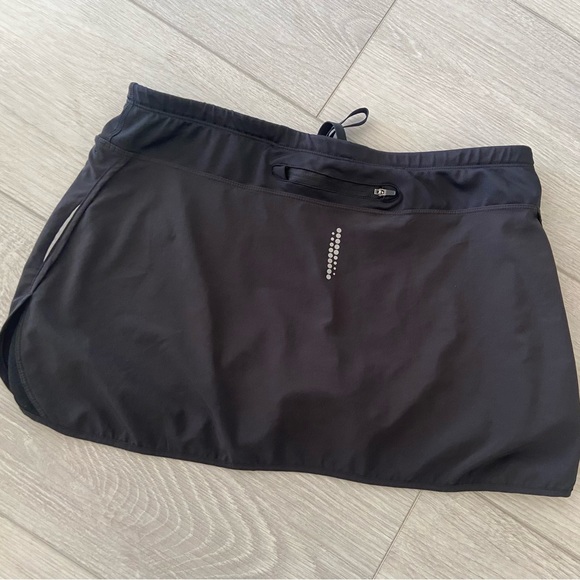 Roadrunner Running Compression Shorts (Skort) Black Velocity - Picture 3 of 8